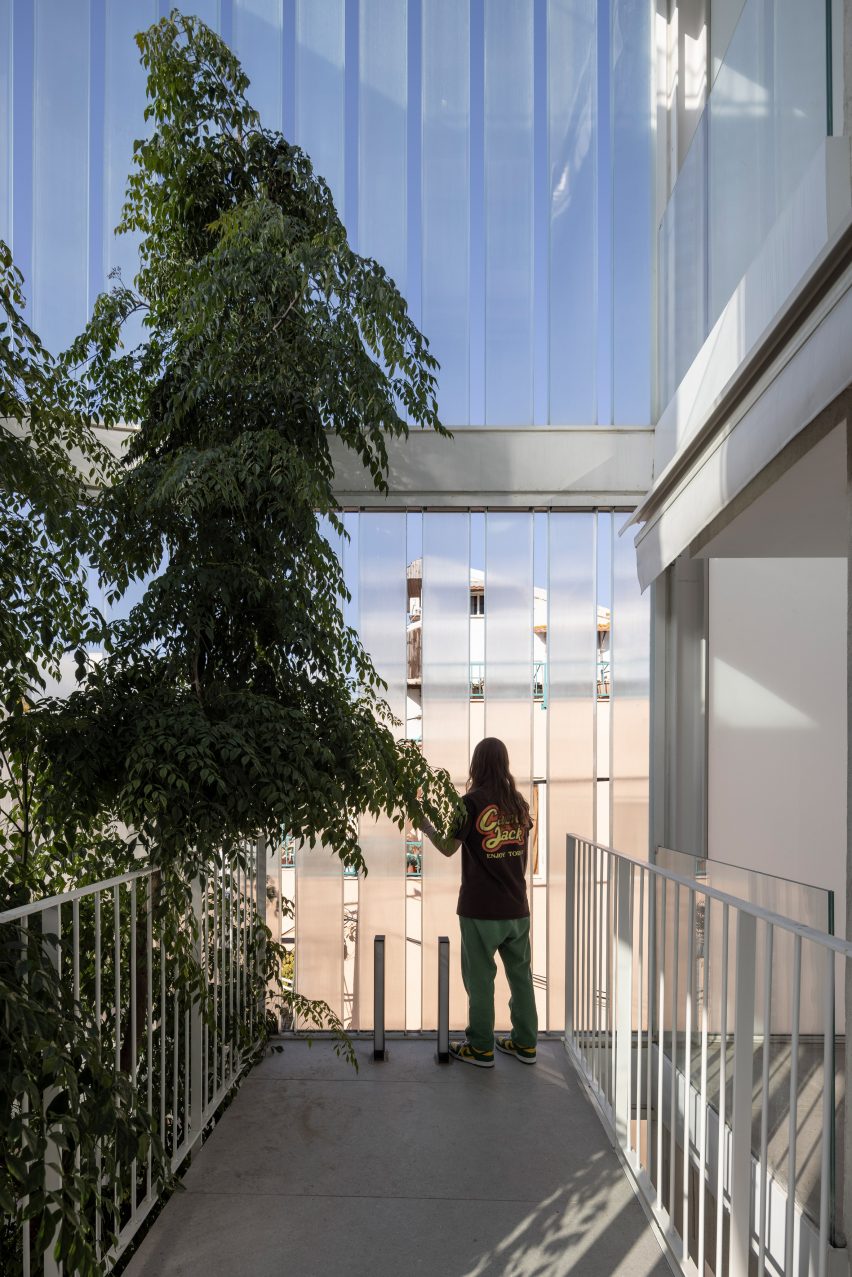 Y/K Building by Paritzki & Liani Architects