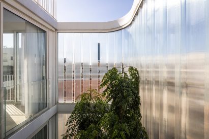 Y/K Building by Paritzki & Liani Architects