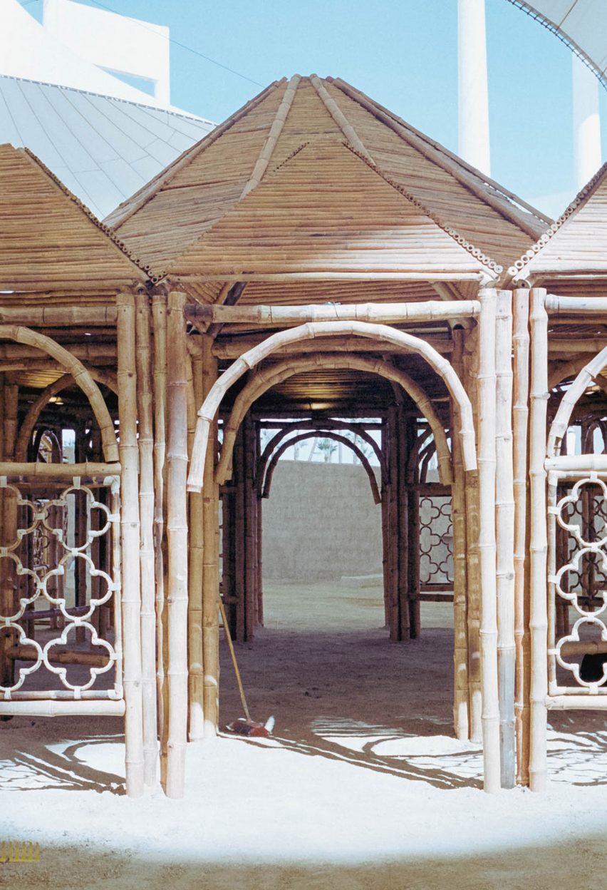 Yasmeen Lari creates bamboo "pop-up mosque" for Islamic Arts Biennale