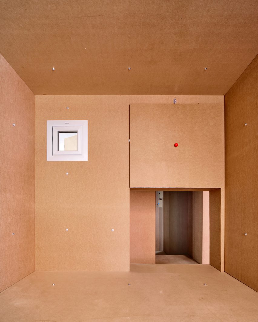 10K House by Takk