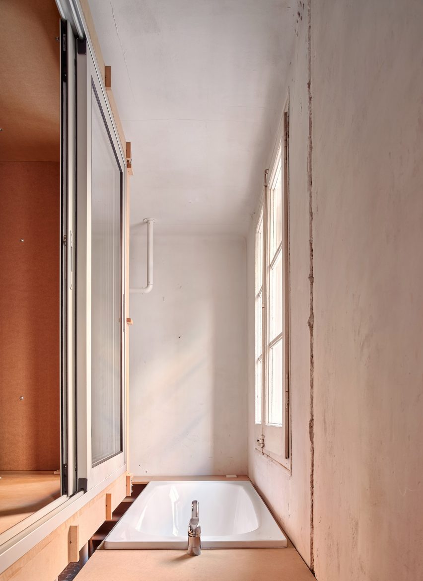 10K House by Takk
