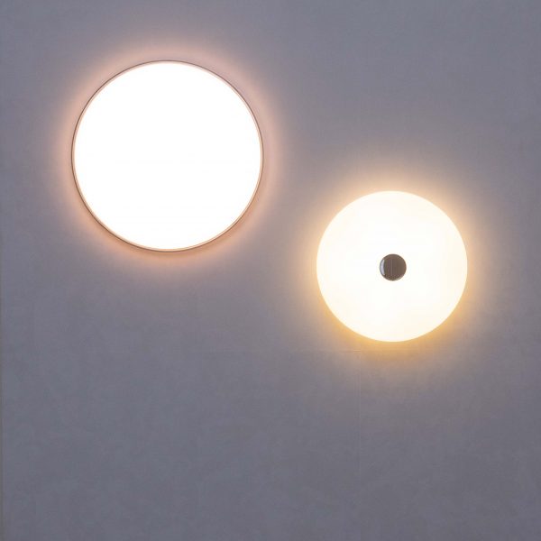 Two spherical lights