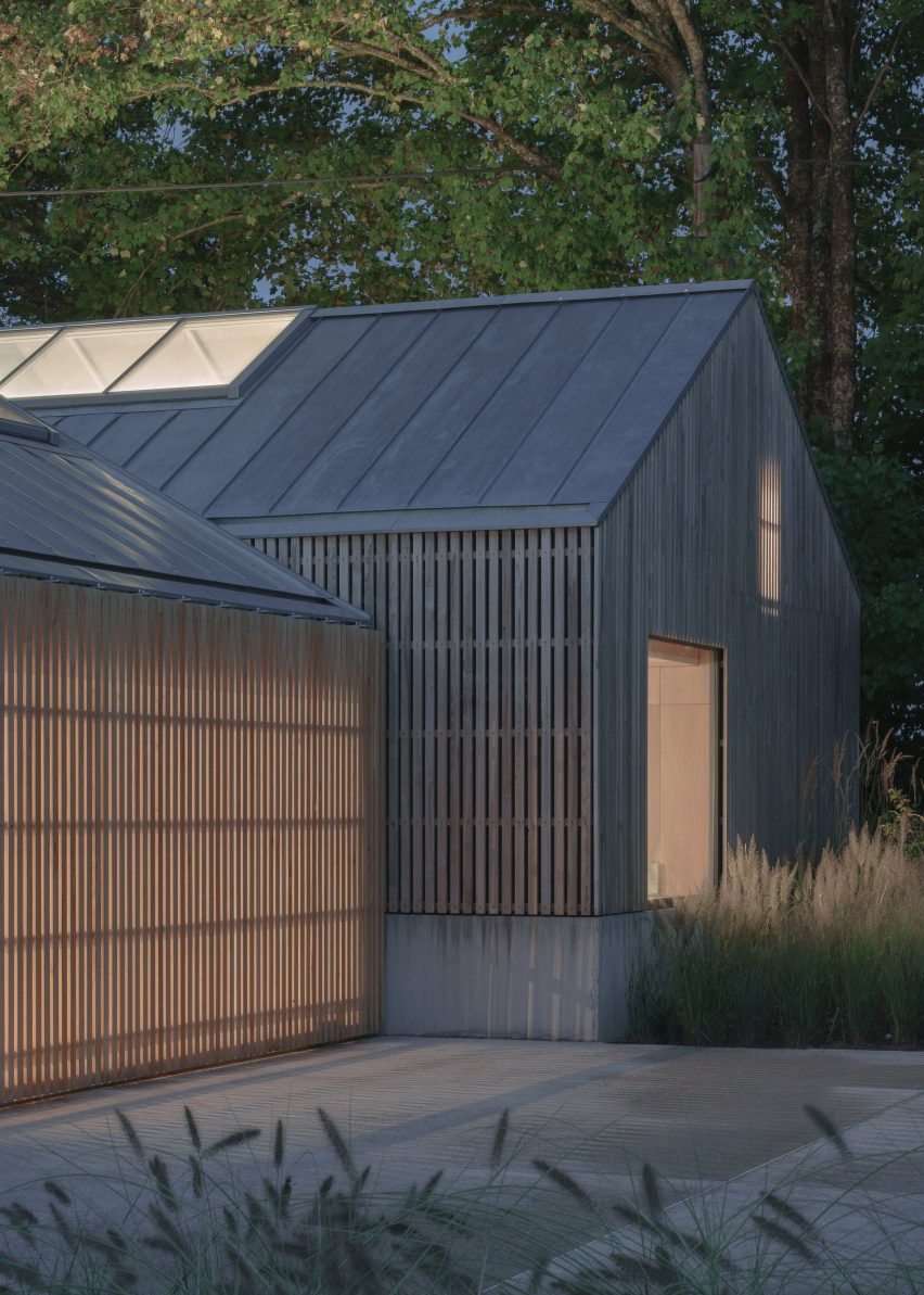Car barn in Somerset by Bindloss Dawes