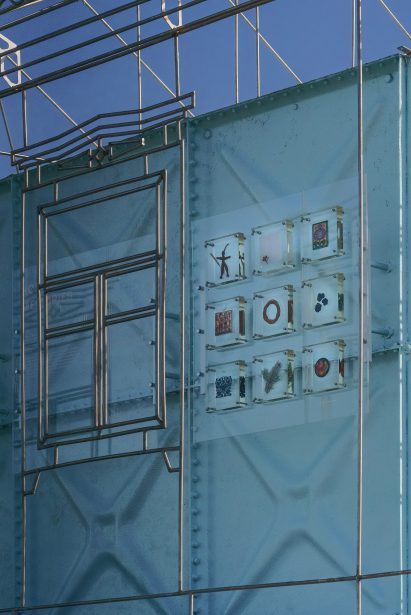 Mini exhibition on house installation