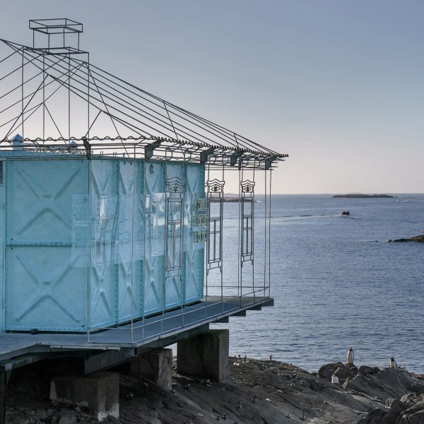 House installation on Galindez Island