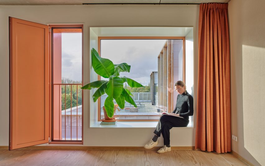 Recessed window in Domus Houthaven interior
