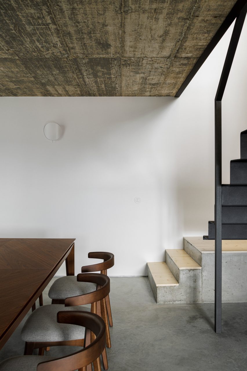 Casa Caldeira by Filipe Pina