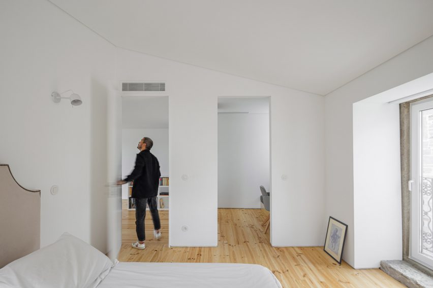 Casa Caldeira by Filipe Pina