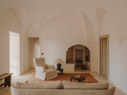 Interior of Casolare Scarani in Puglia by Studio Andrew Trotter