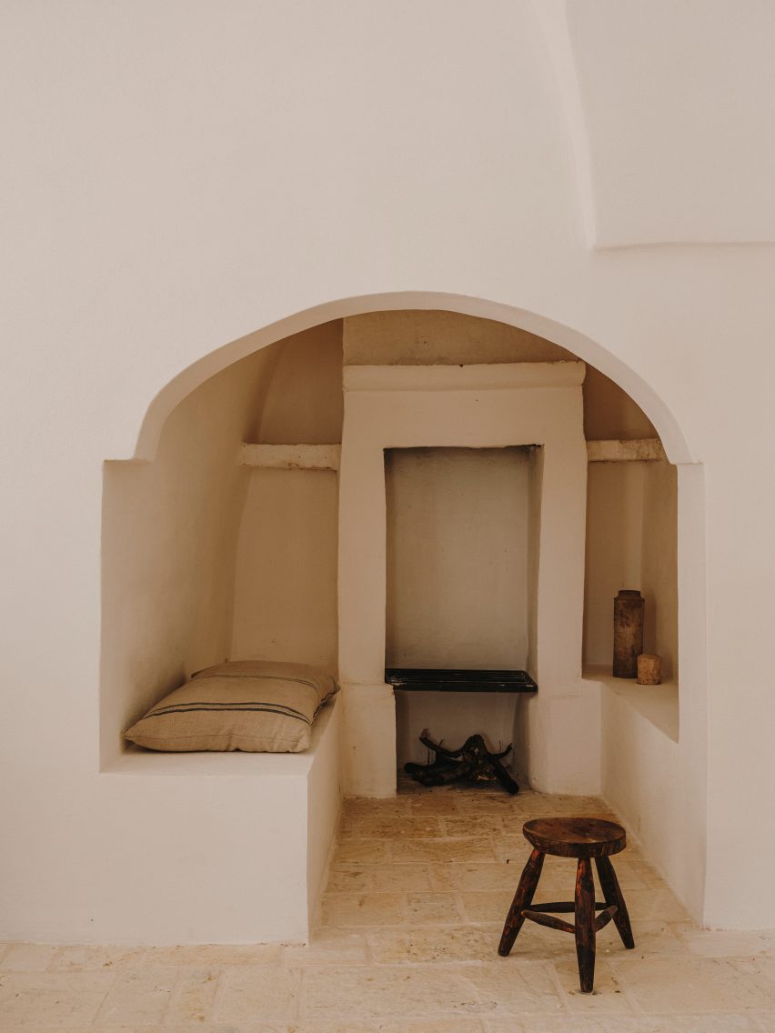 Interior of Casolare Scarani in Puglia by Studio Andrew Trotter