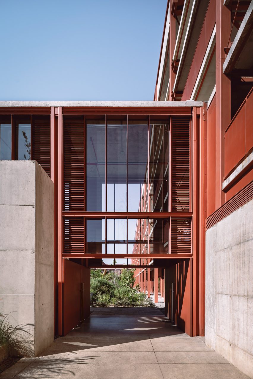 CBG by Estudio MMX and Luis Campos