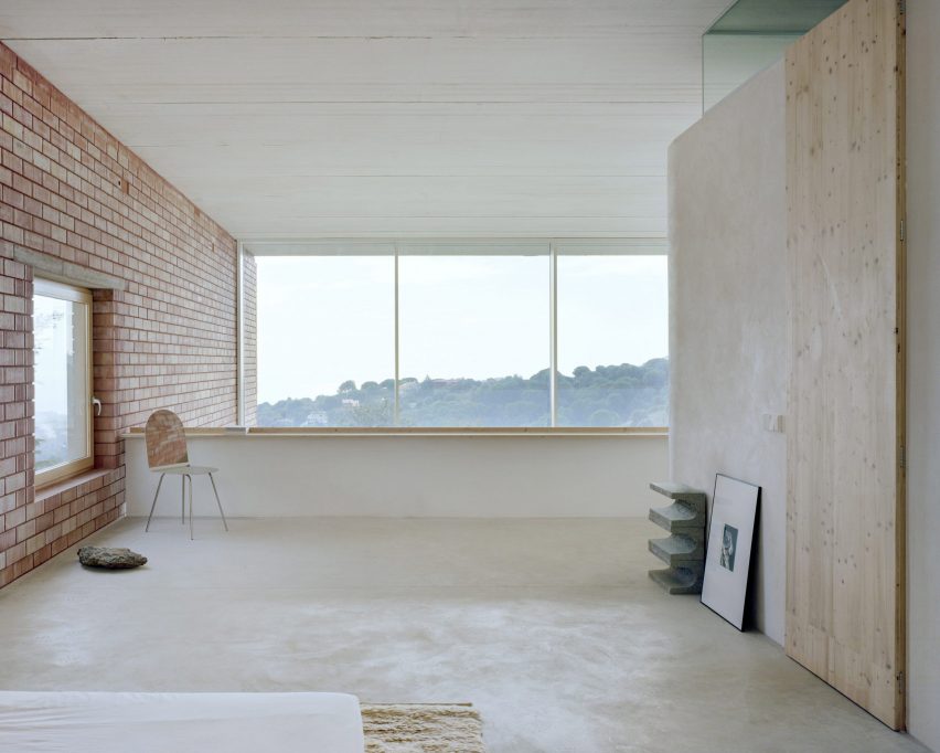 Interior of Casa Dosmurs by Mesura