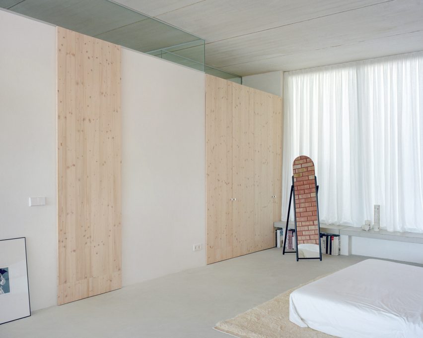 Interior of Casa Dosmurs by Mesura