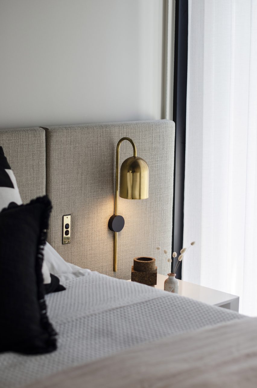 Duomo Piccolo pictured by a bedside