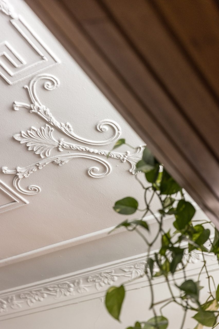 Decorative white ceiling mouldings