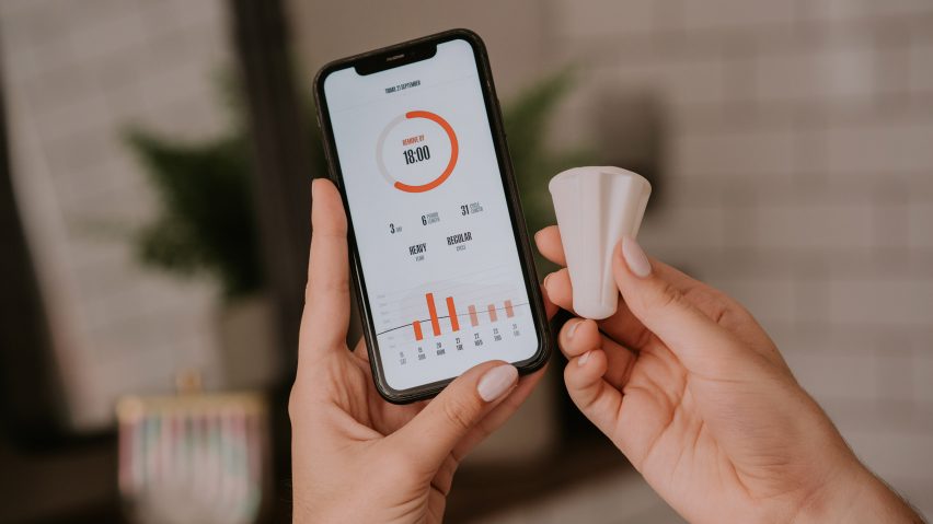 Emm is a smart menstrual cup that tracks periods automatically
