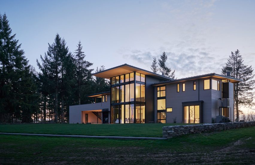 Eola Hills Residence by Ueda Design Studio