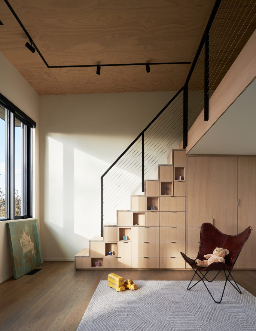Eola Hills Residence by Ueda Design Studio