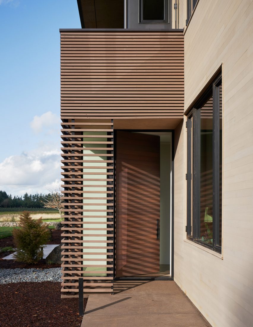 Eola Hills Residence by Ueda Design Studio