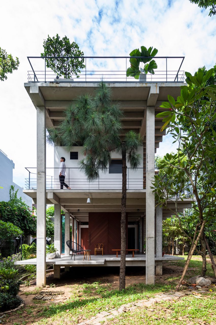 Exterior of Floating House in Vietnam by SDA