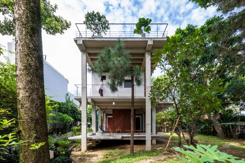 Exterior of Floating House in Vietnam by SDA