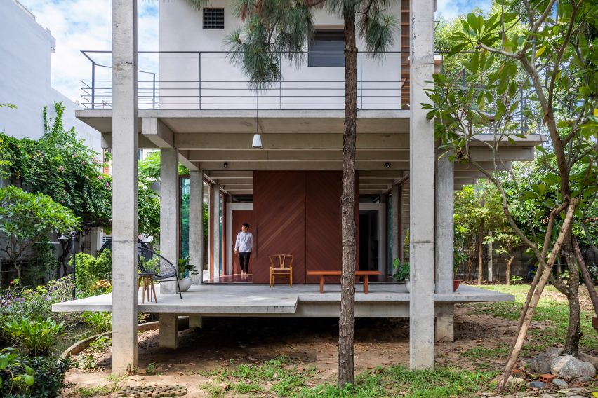 Exterior of Floating House in Vietnam by SDA