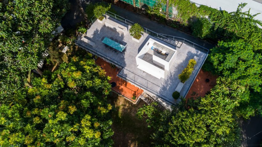 Exterior of Floating House in Vietnam by SDA