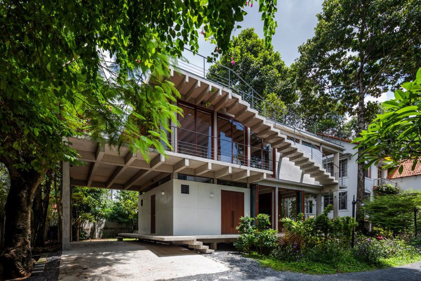 Exterior of Floating House in Vietnam by SDA