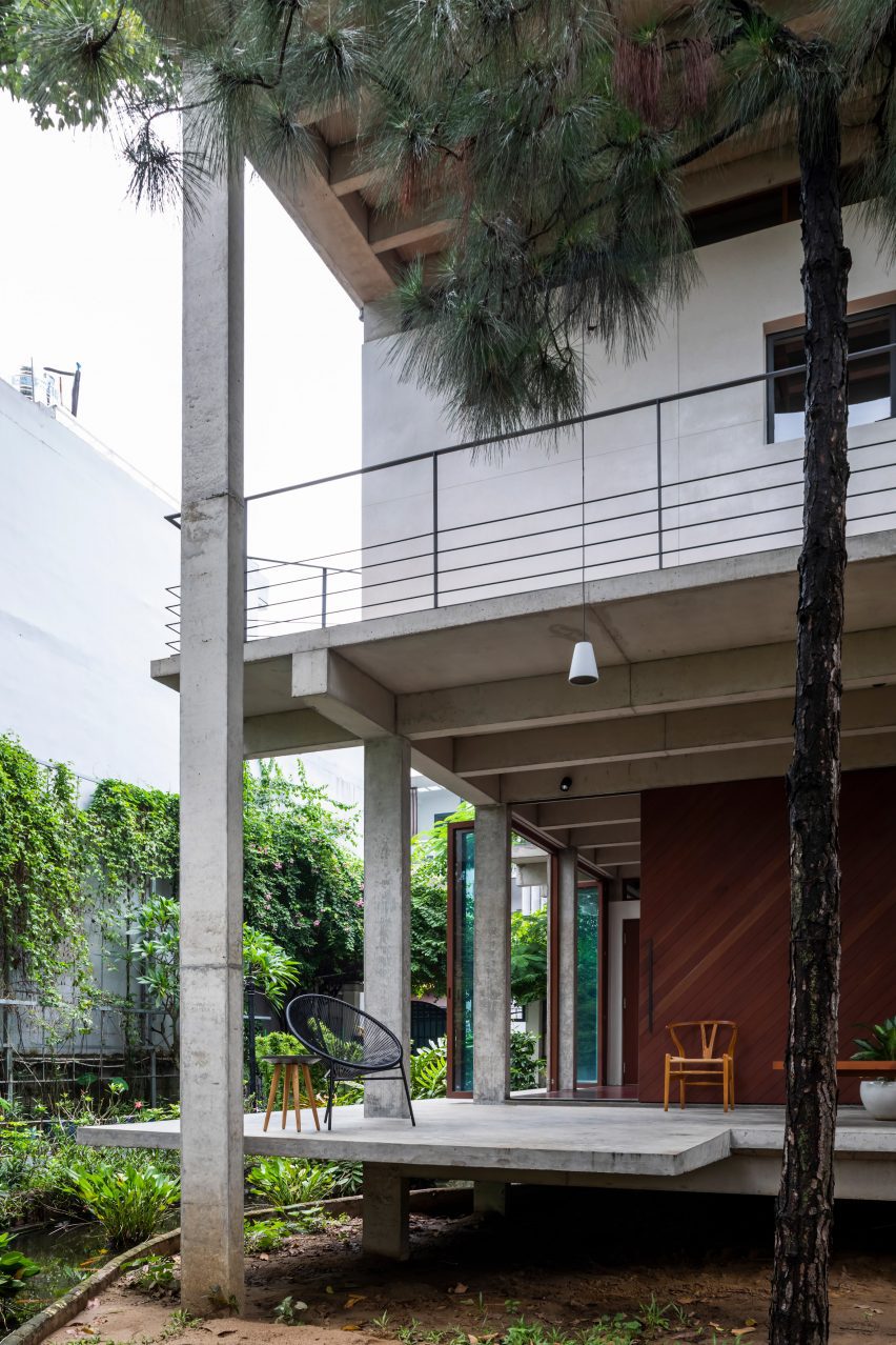 Exterior of Floating House in Vietnam by SDA