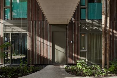 Facade clad in reclaimed wood