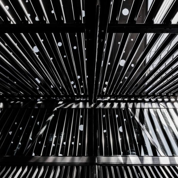 Dezeen Debate features “bold and courageous” canopy by Adjaye Associates