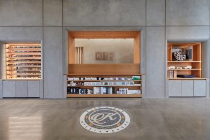 Mosiac in polished concrete flooring