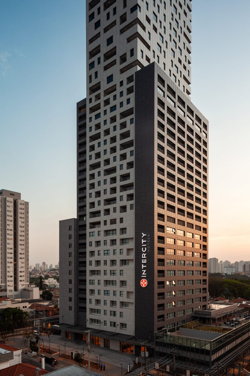 Königsberger Vannucchi Arquitetos Associados Platina 220