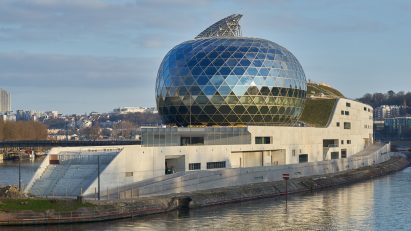 Shigeru Ban's La Seine Musicale complex by the river