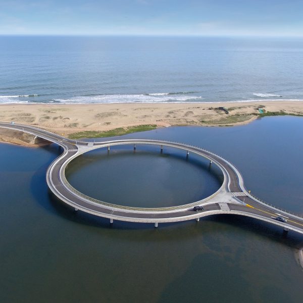 Aerial view of Laguna Garzón Bridge by Rafael Viñoly