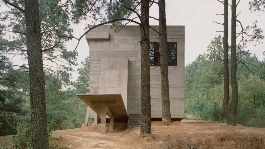 Brutalist fortress by Ludwig Godefroy