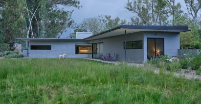 Low-slung home belonging to Neal Schwartz in Sonoma, California