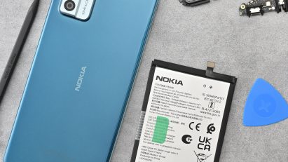 Nokia and iFixit G22 repair kit