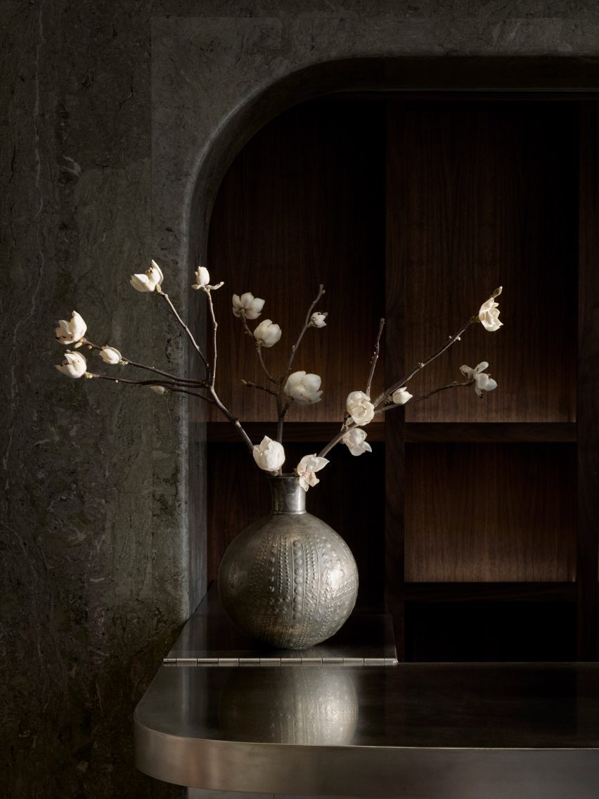 Nordic Knots showroom by Studio Giancarlo Valle