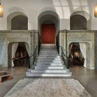 Marble walls in Nordic Knots showroom in Stockholm