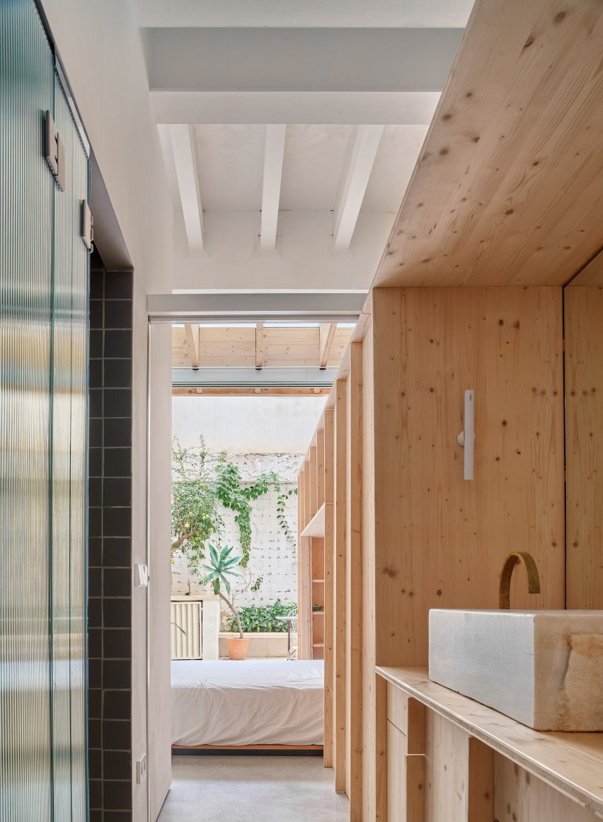Interior of NZ10 Apartment in Spain by Auba Studio