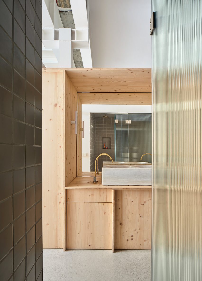 Interior of NZ10 Apartment in Spain by Auba Studio