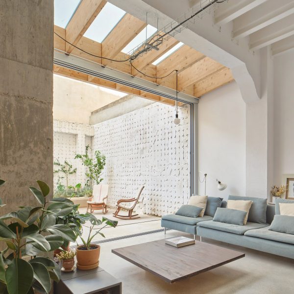 Interior of NZ10 Apartment in Spain by Auba Studio