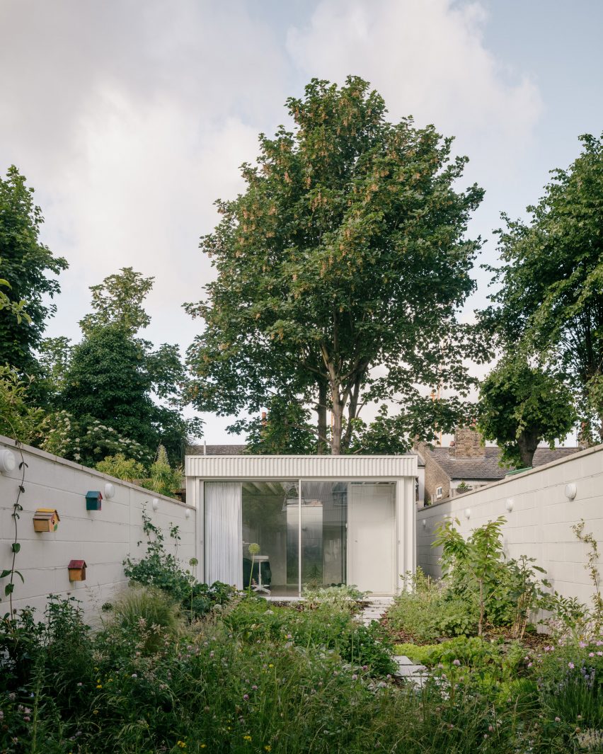 Camberwell House by Pashenko Works