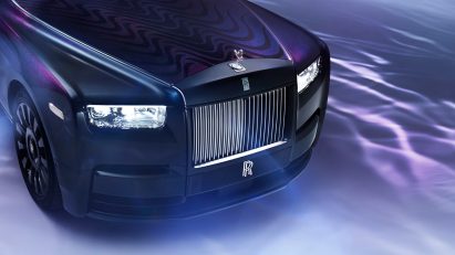 The hood of the Phantom Syntopia