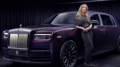 Iris van Herpen next to a Phantom Syntopia