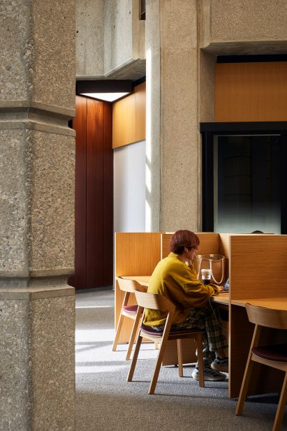 Concrete structure meets new insertions