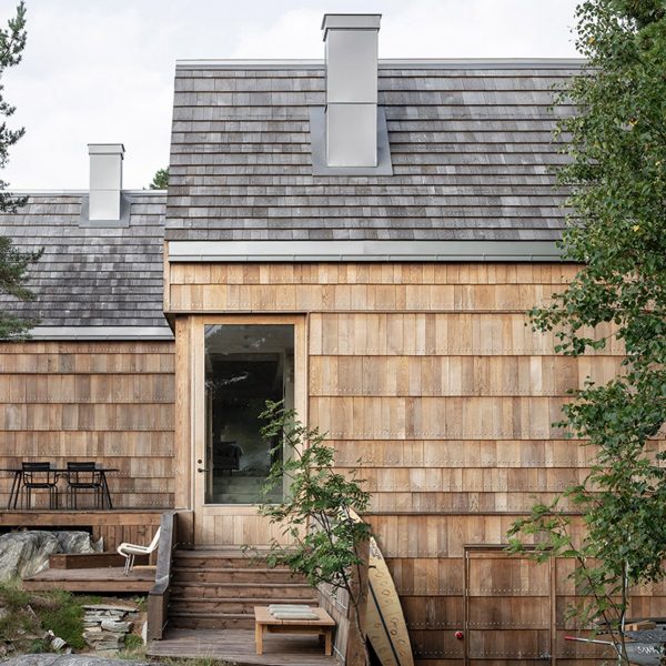 Dezeen Agenda features Norwegian cabin clad with 12,000 offcuts
