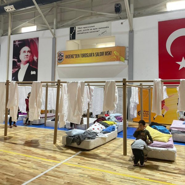 Finished PPS shelters for refugees