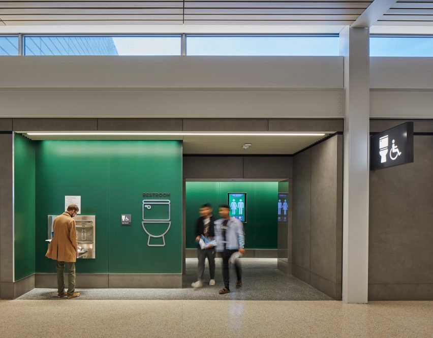 SOM kansas city international airport